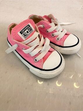Converse Kids Pink Low-Top All Star Sneakers
